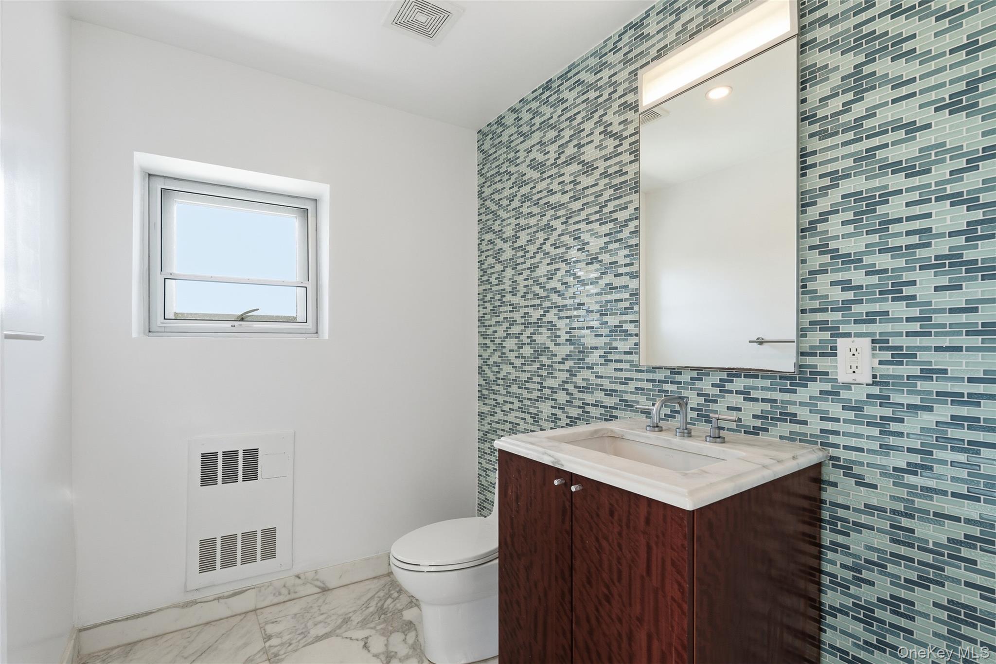 #11 photo, 3220 Arlington Avenue, Bronx , NY 10463