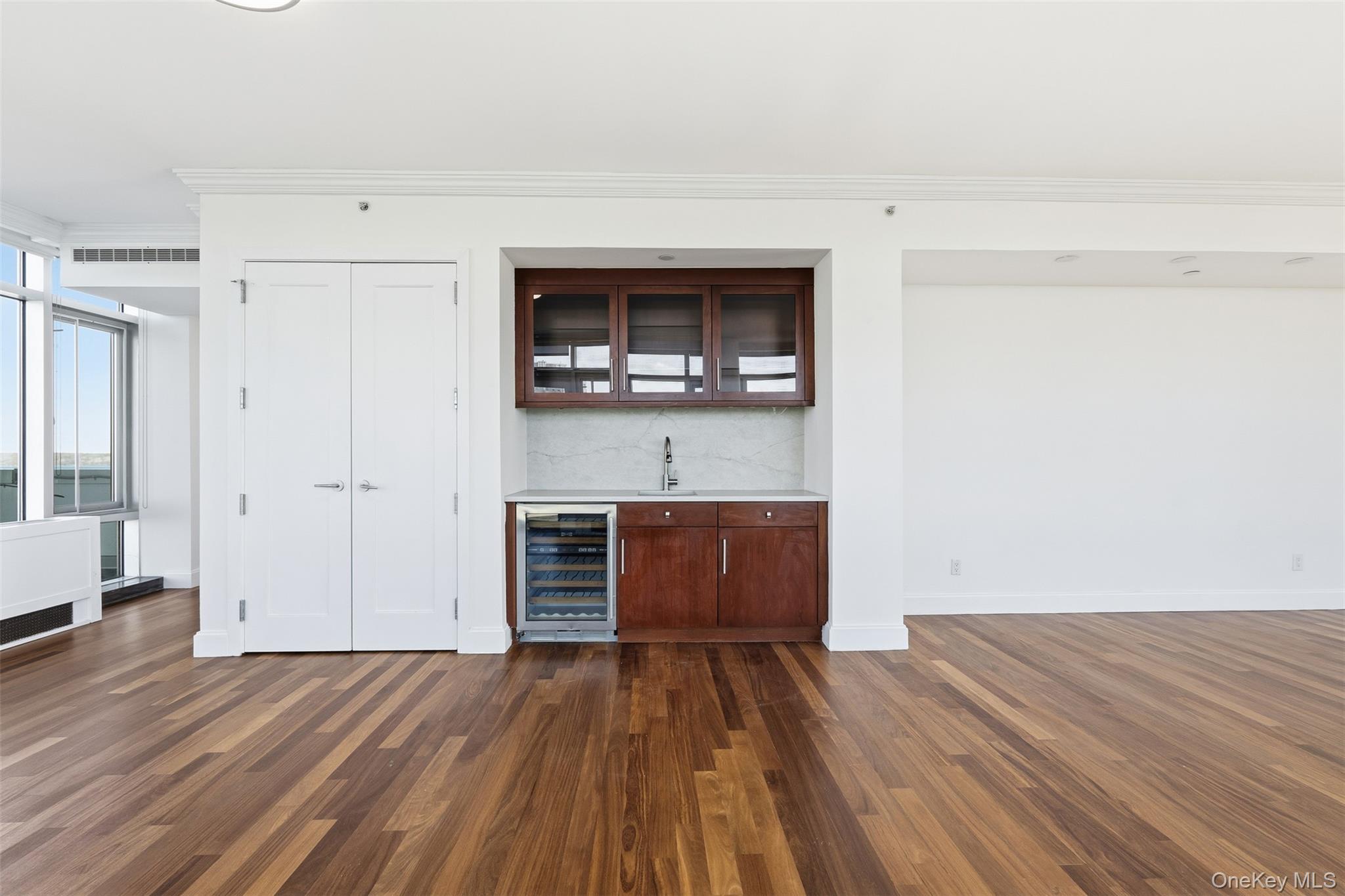 #4 photo, 3220 Arlington Avenue, Bronx , NY 10463