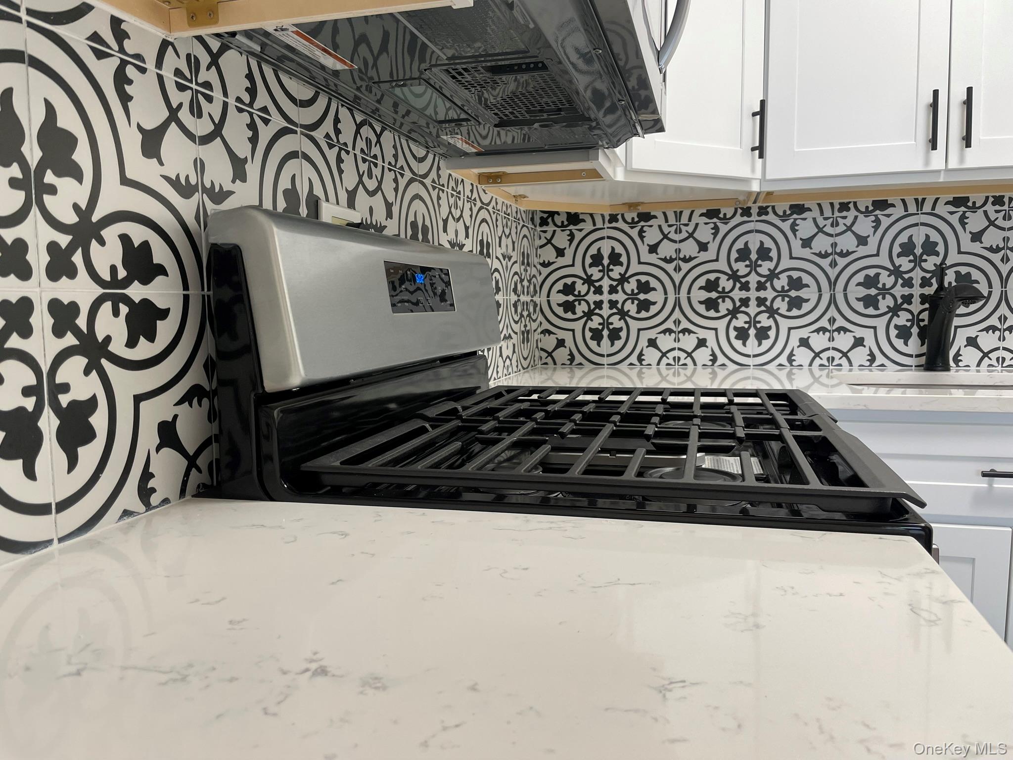 #7 photo, 301 W 110th Street, New York (Manhattan) , NY 10026