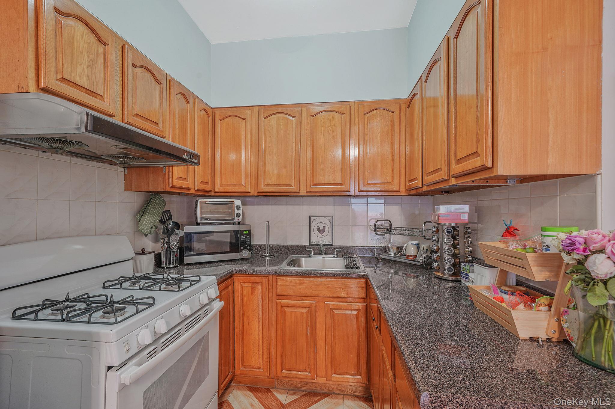 #7 photo, 39 Debevoise Street, 布鲁克林 Brooklyn , NY 11206