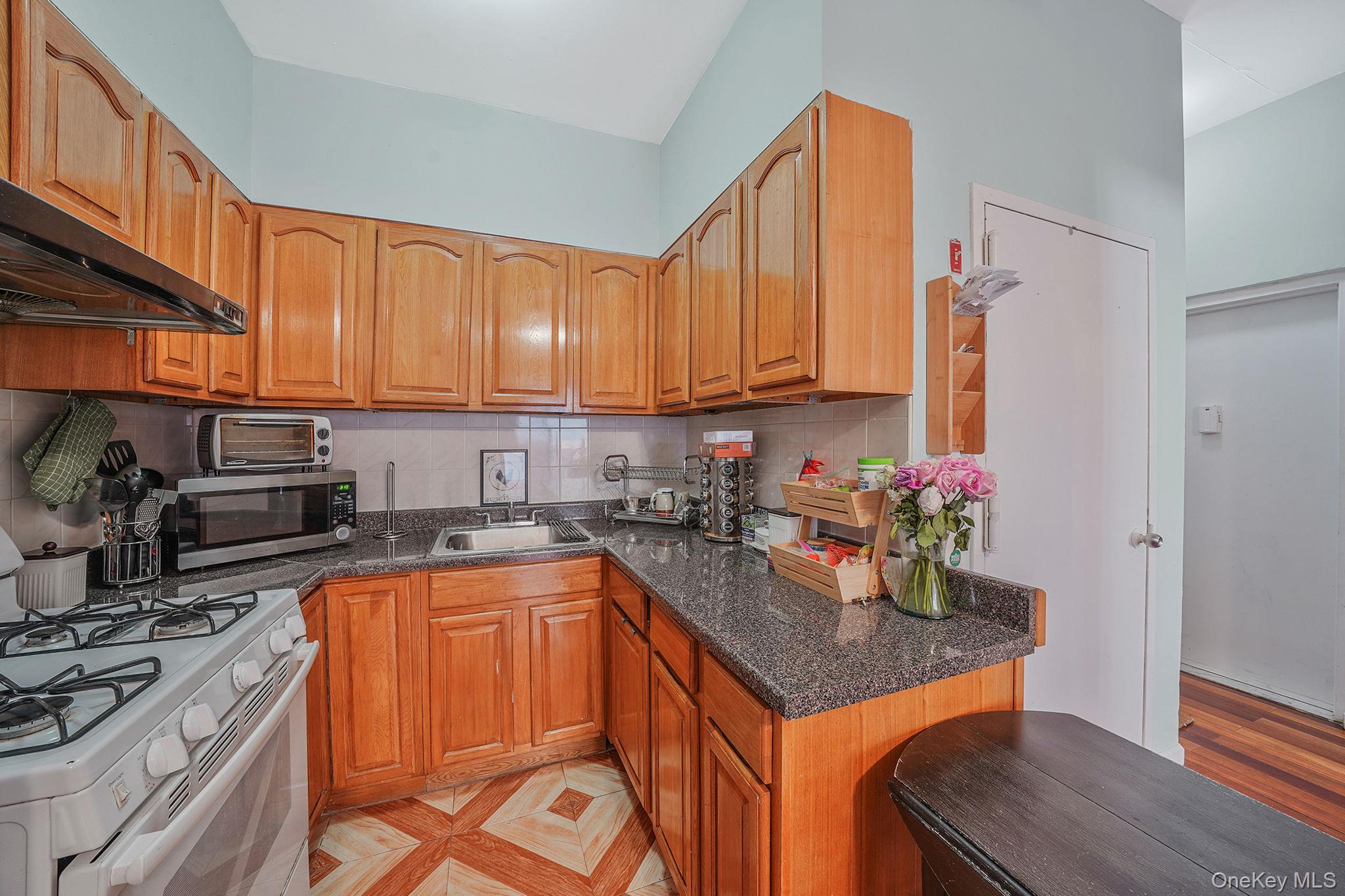 #8 photo, 39 Debevoise Street, 布鲁克林 Brooklyn , NY 11206