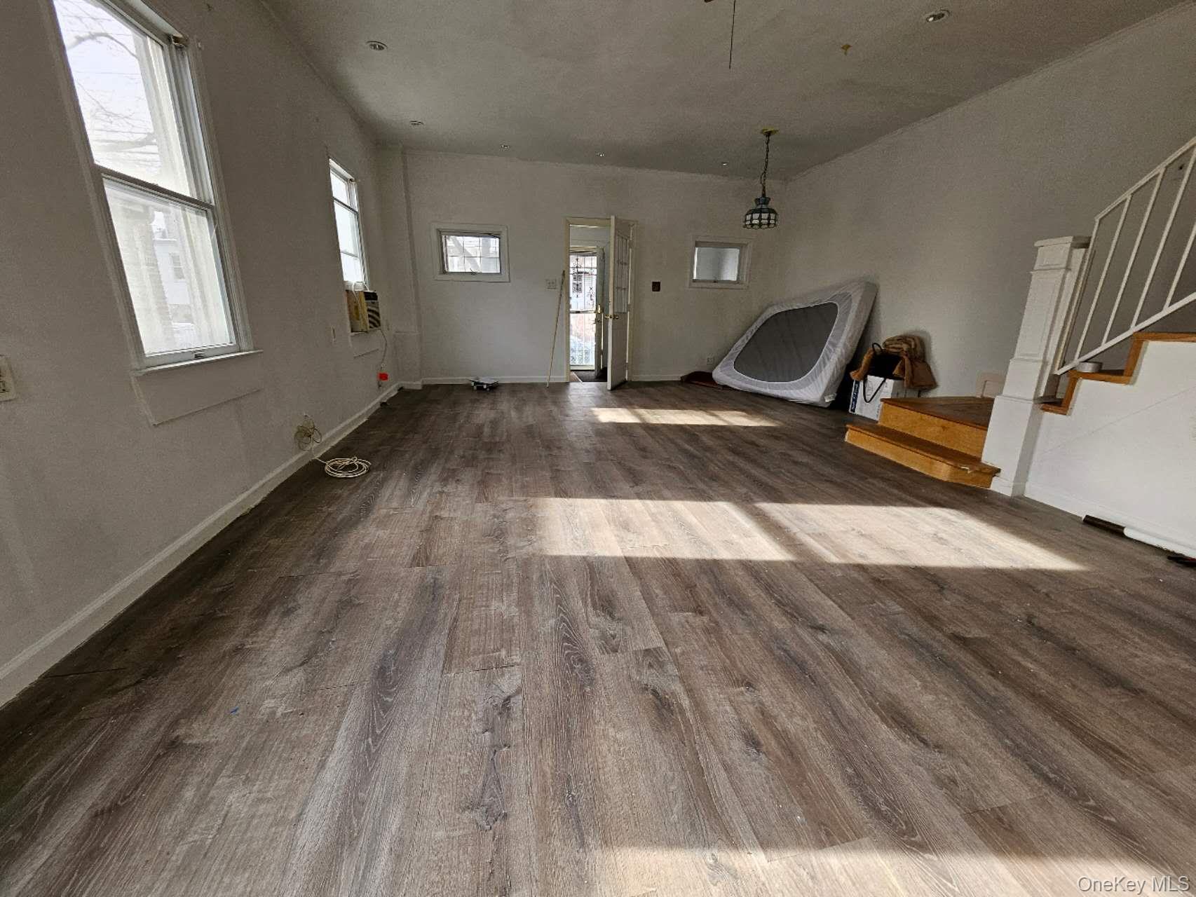 #12 photo, 1318 Mayflower Avenue, Bronx , NY 10461