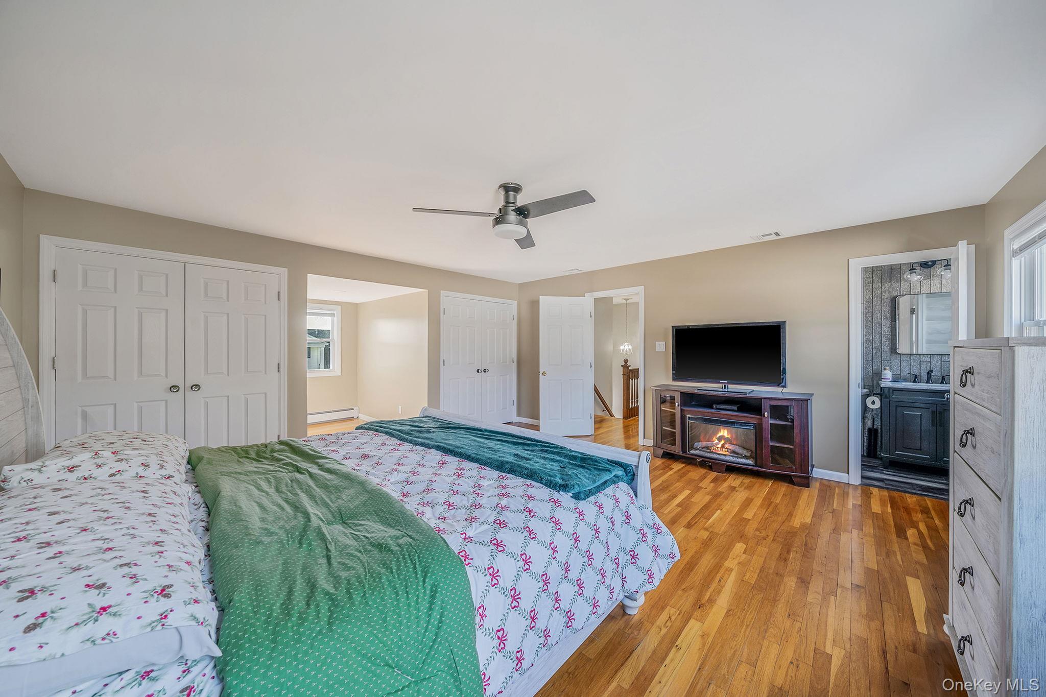 #19 photo, 3 Mount Marcy Avenue, 东长岛 Farmingville , NY 11738