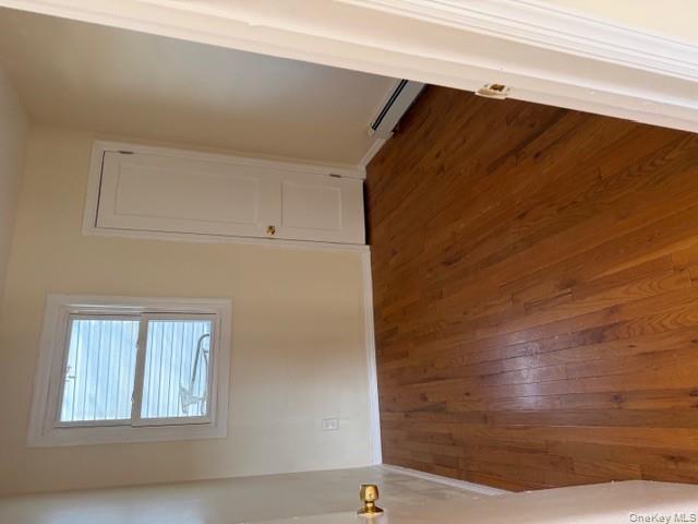 #5 photo, 29 c Bay Shore Avenue, מחוז סאפוק Bay Shore , NY 11706