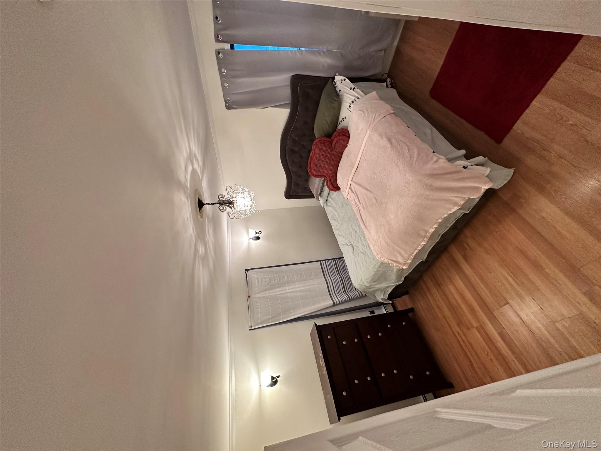 #10 photo, 14 Nagle, מחוז סאפוק Central Islip , NY 11722