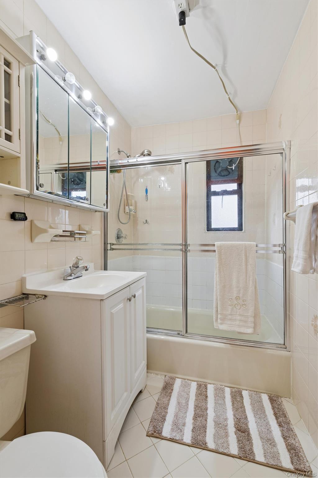 #9 photo, 74-22 220th, 皇后区 Oakland Gardens , NY 11364