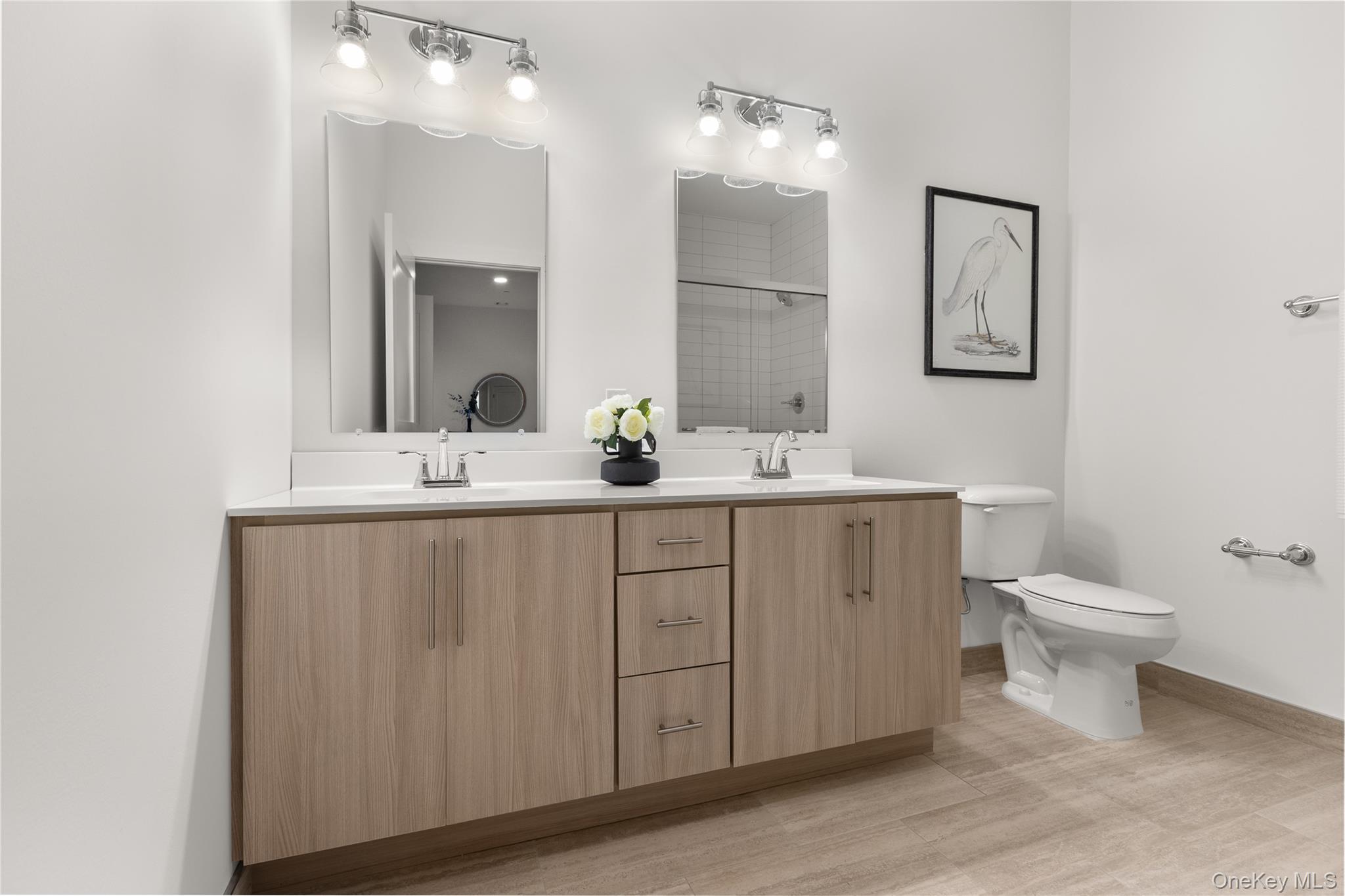 #13 photo, 4180 Sunrise Highway, Oakdale , NY 11716