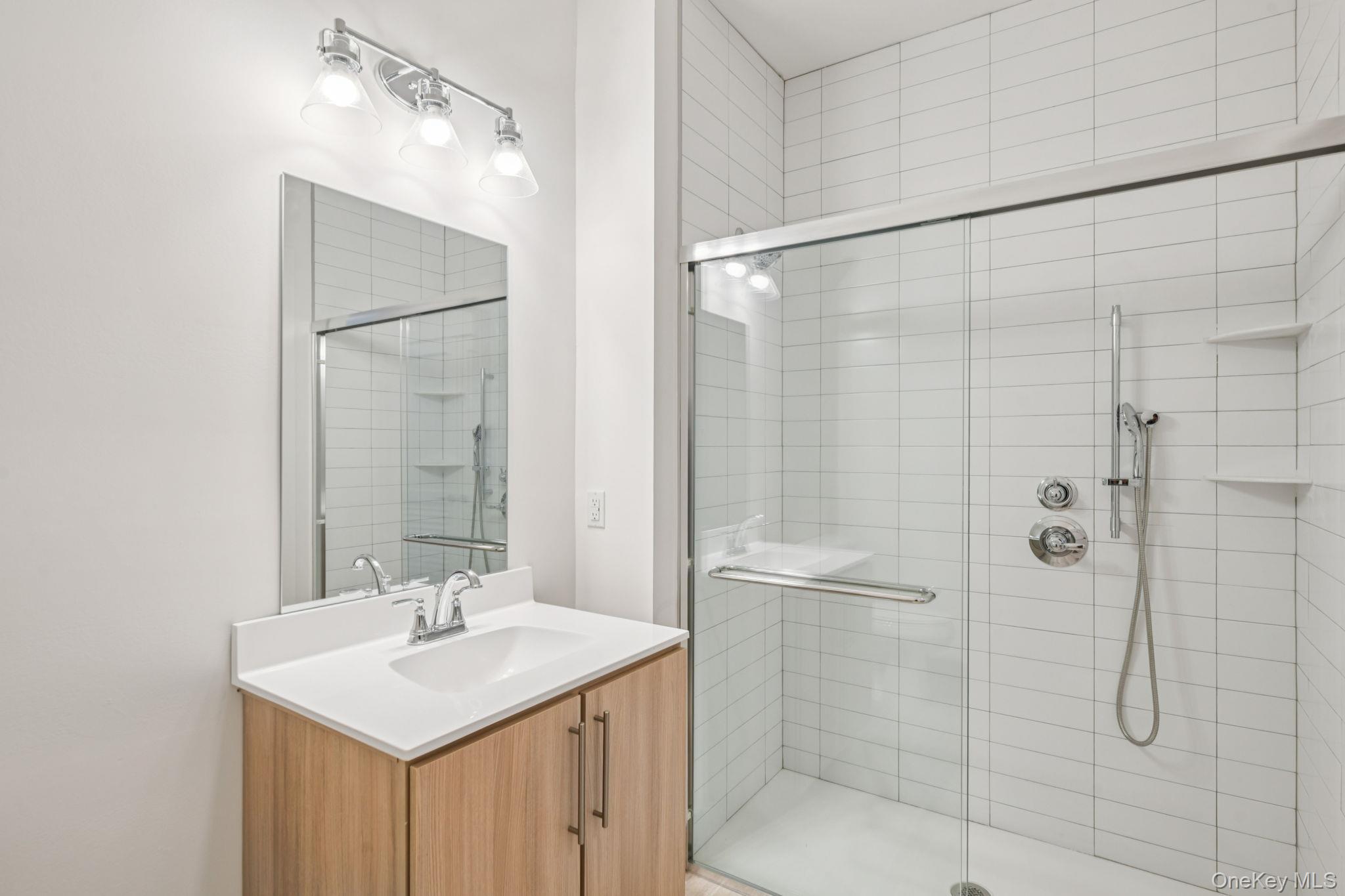 #13 photo, 4180 Sunrise Highway, Oakdale , NY 11716