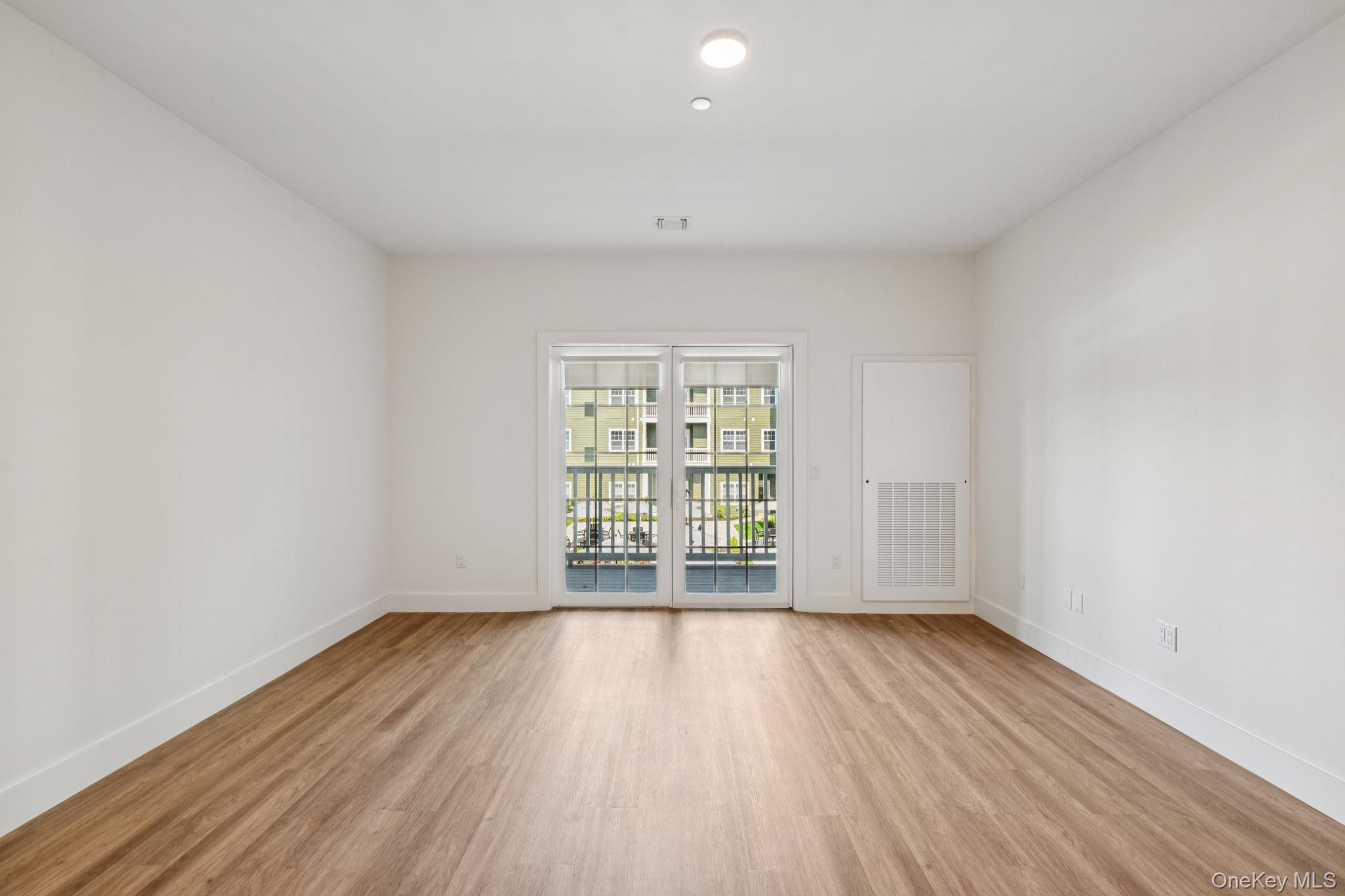 #14 photo, 4180 Sunrise Highway, Oakdale , NY 11716