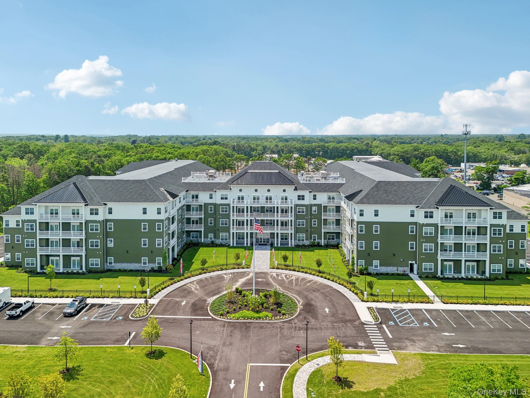 #2 photo, 4180 Sunrise Highway, Oakdale , NY 11716