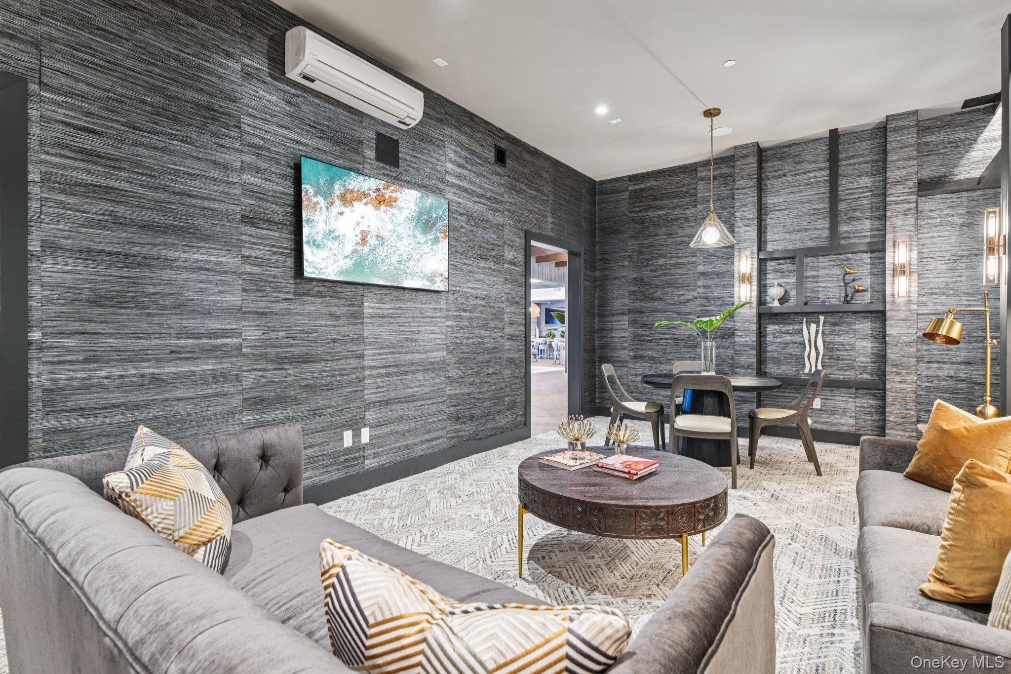 #7 photo, 4180 Sunrise Highway, Oakdale , NY 11716