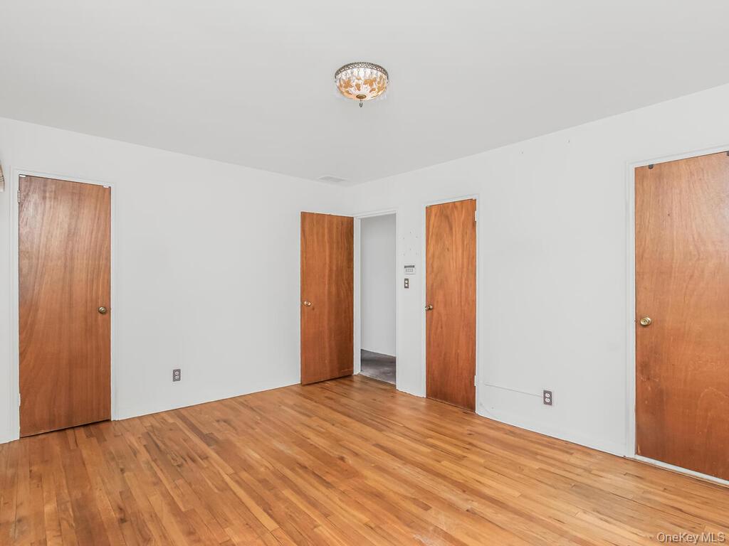 #11 photo, 28 Moore Street, Hartsdale , NY 10530