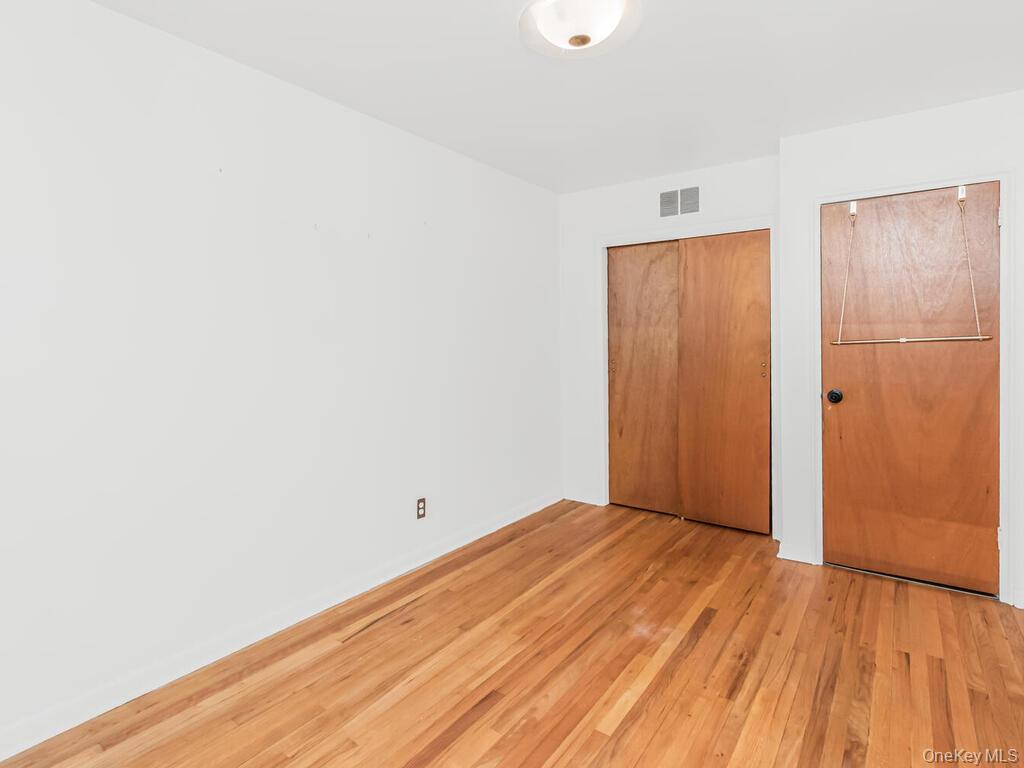 #16 photo, 28 Moore Street, Hartsdale , NY 10530