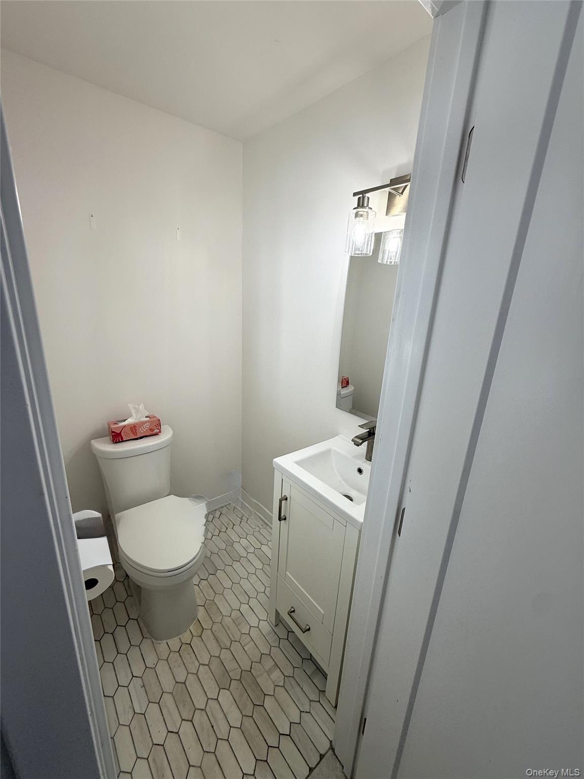 #9 photo, 12 E Nauraushaun Avenue, Pearl River , NY 10965