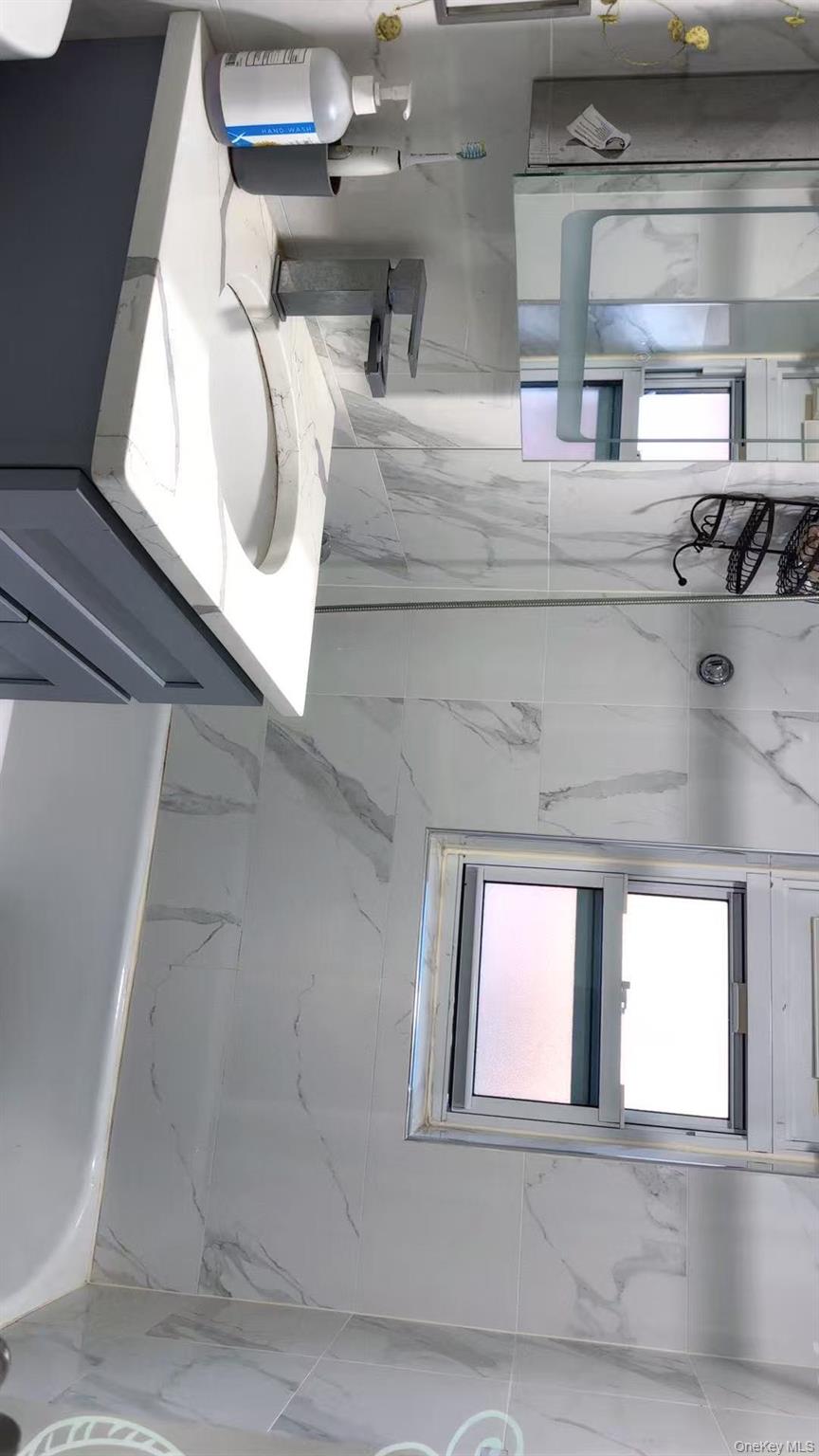 #3 photo, 144-44 41st Avenue, קווינס Flushing , NY 11355