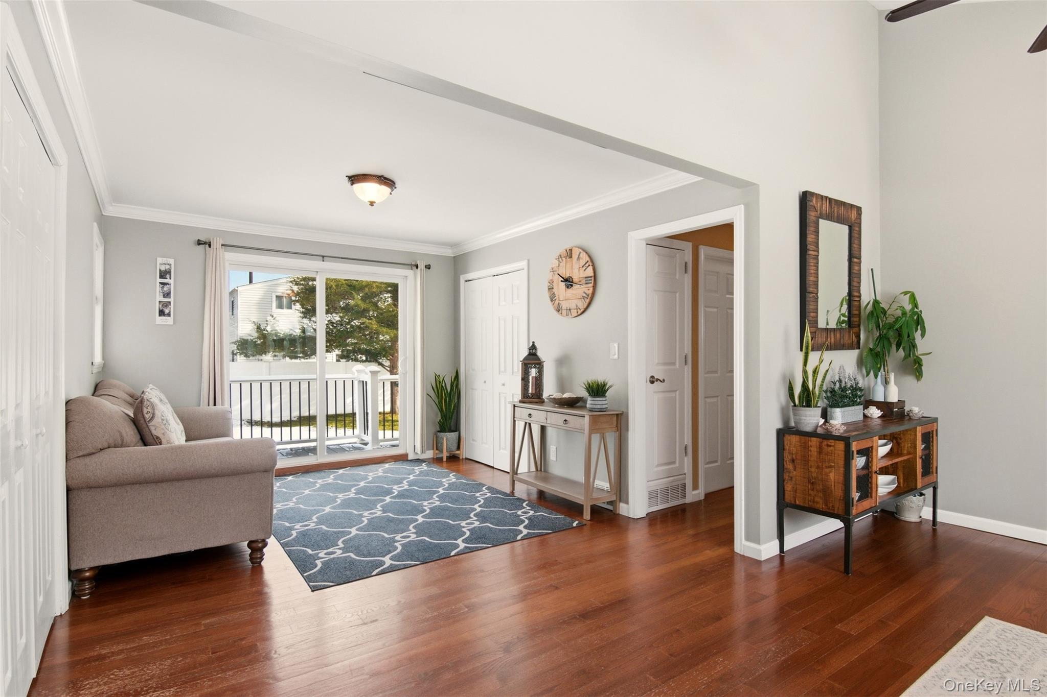 #11 photo, 323 Broadway, Port Jefferson Station , NY 11776