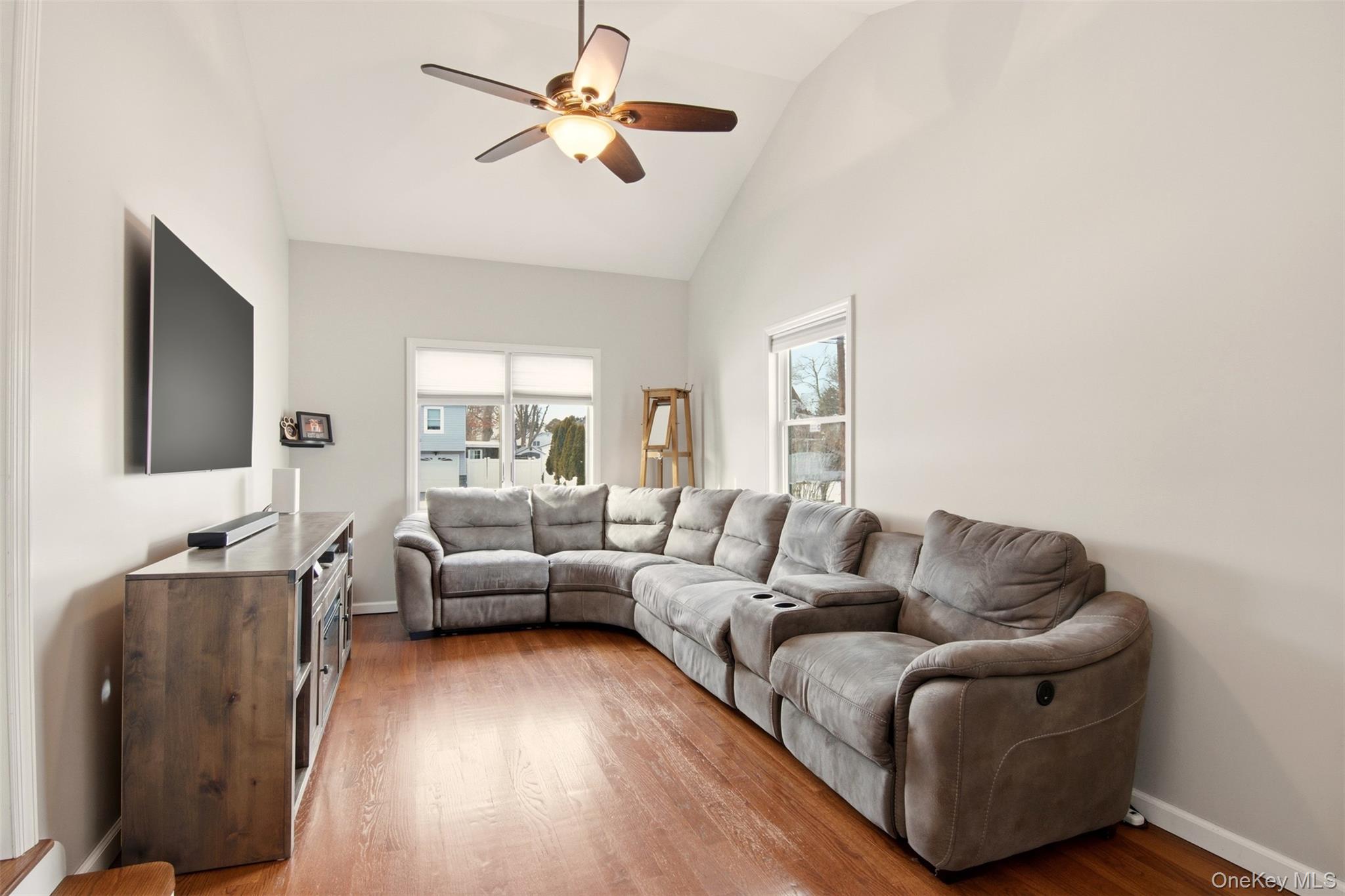 #12 photo, 323 Broadway, Port Jefferson Station , NY 11776