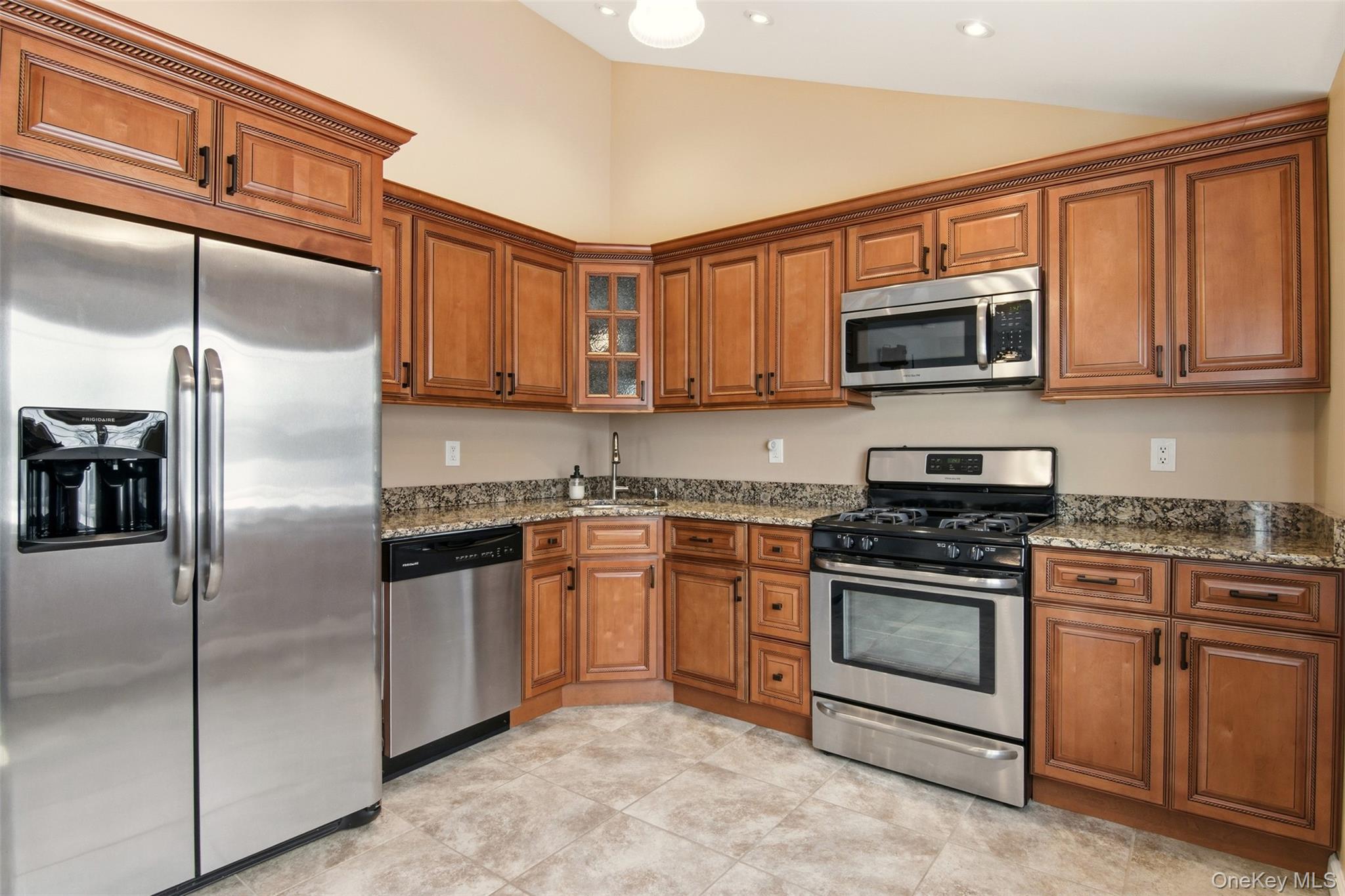 #6 photo, 323 Broadway, Port Jefferson Station , NY 11776