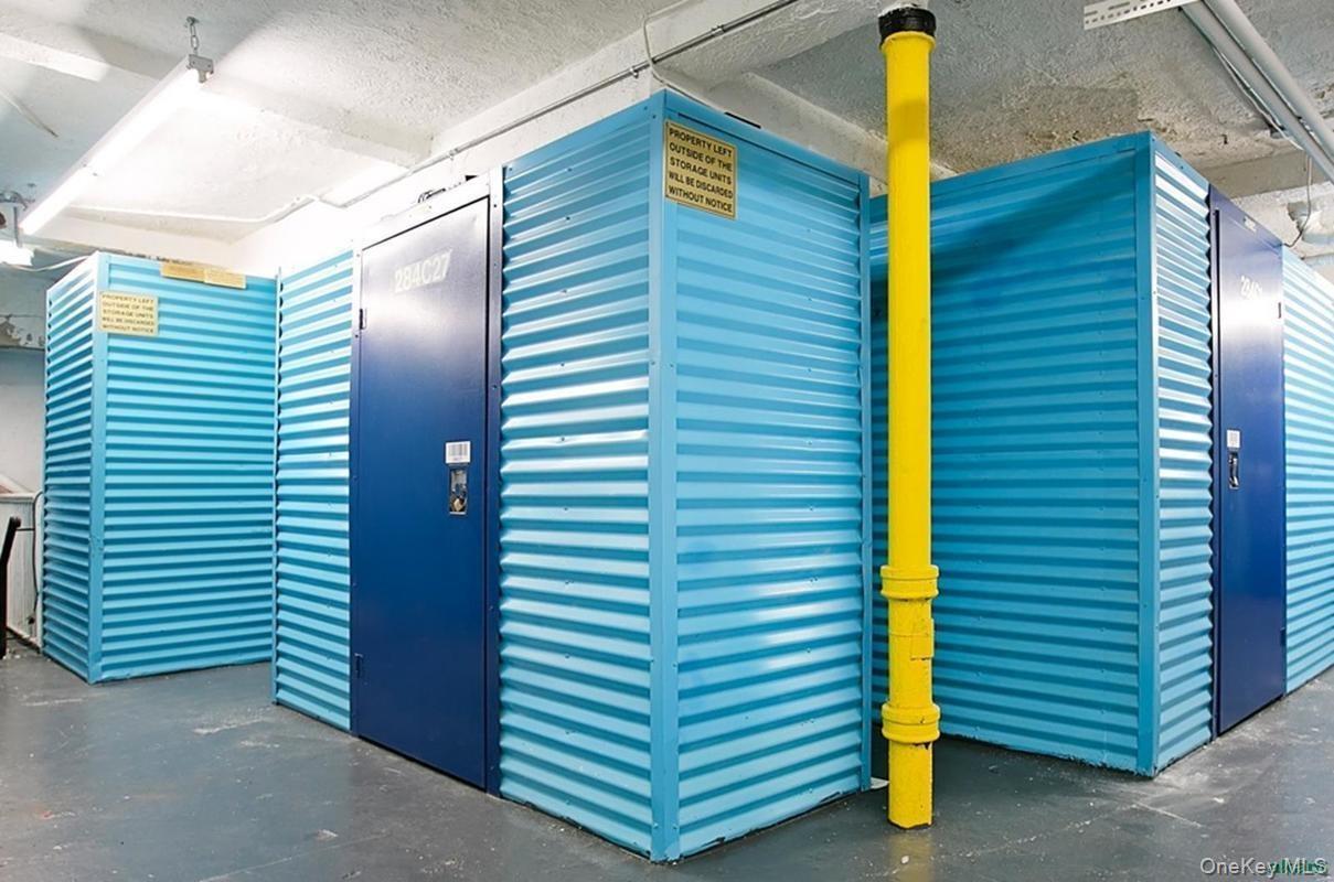 #11 photo, 35-35 77 Street, קווינס Jackson Heights , NY 11372