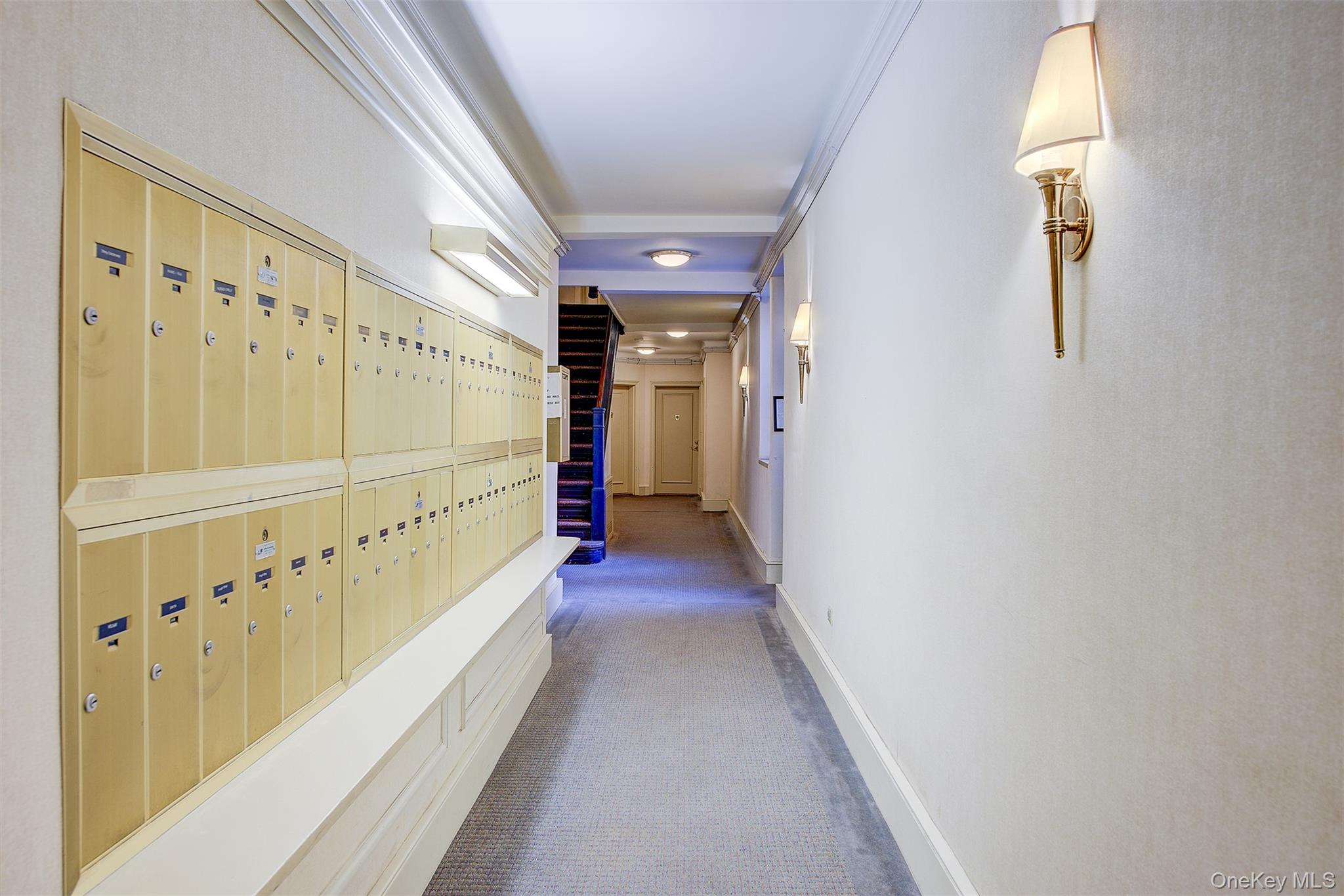 #14 photo, 35-35 77 Street, קווינס Jackson Heights , NY 11372