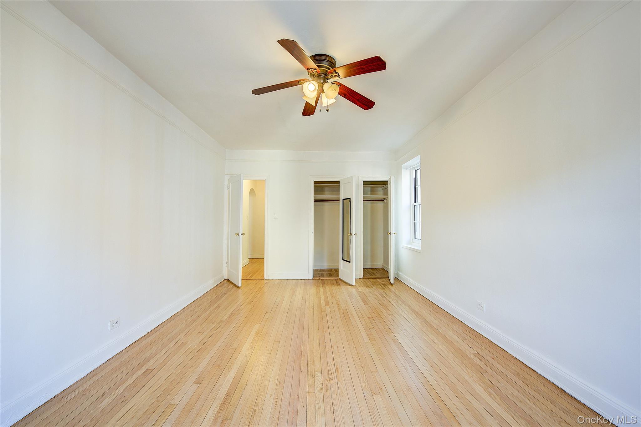 #18 photo, 35-25 77 Street, Jackson Heights , NY 11372