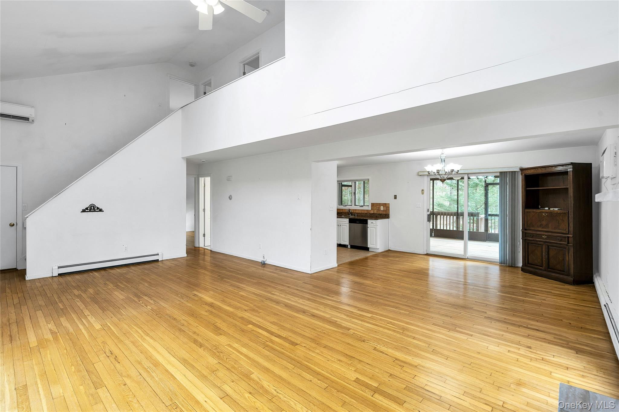 #7 photo, 23 Bellows Terrace, Hampton Bays , NY 11946