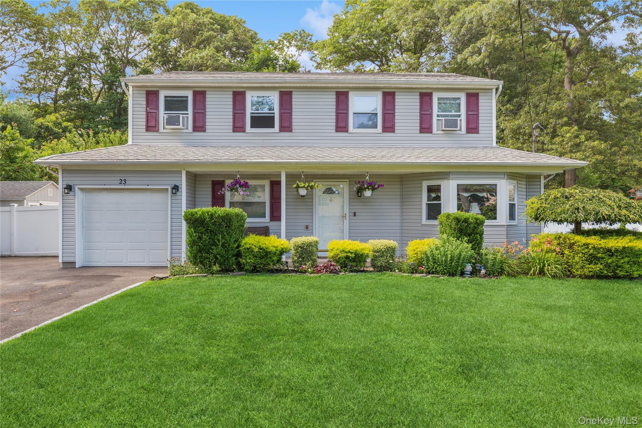 #1 photo, 23 Foxboro Avenue, Farmingville , NY 11738