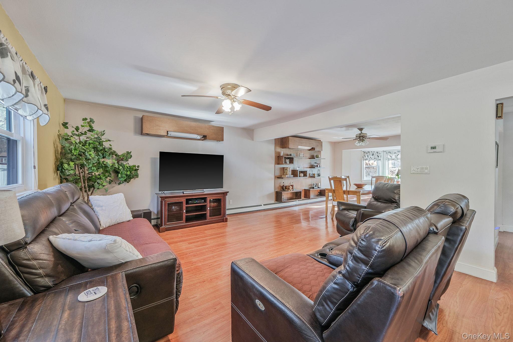 #10 photo, 23 Foxboro Avenue, Farmingville , NY 11738