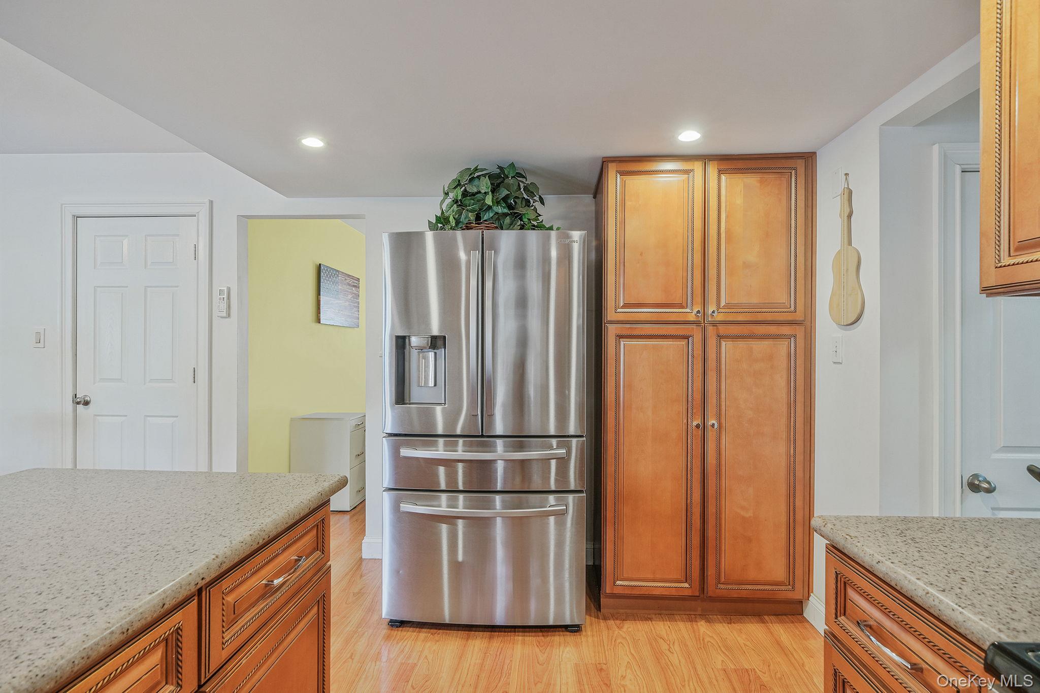 #5 photo, 23 Foxboro Avenue, Farmingville , NY 11738