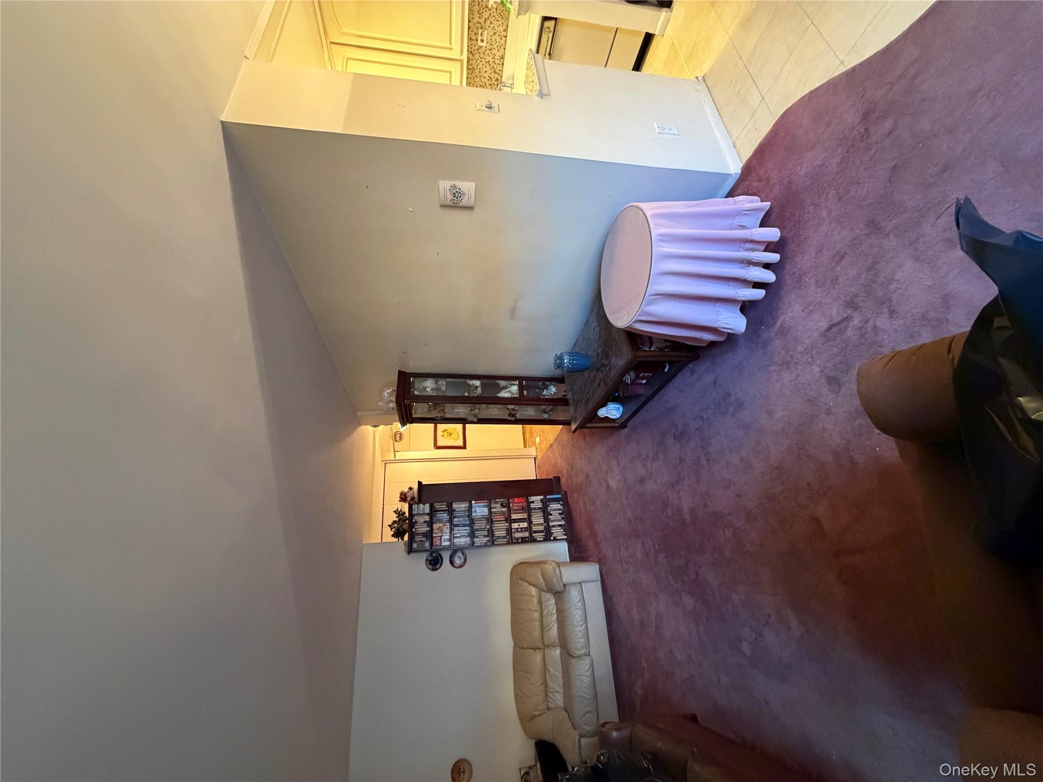 #4 photo, 84-29 153 Avenue, कुईंस Howard Beach , NY 11414