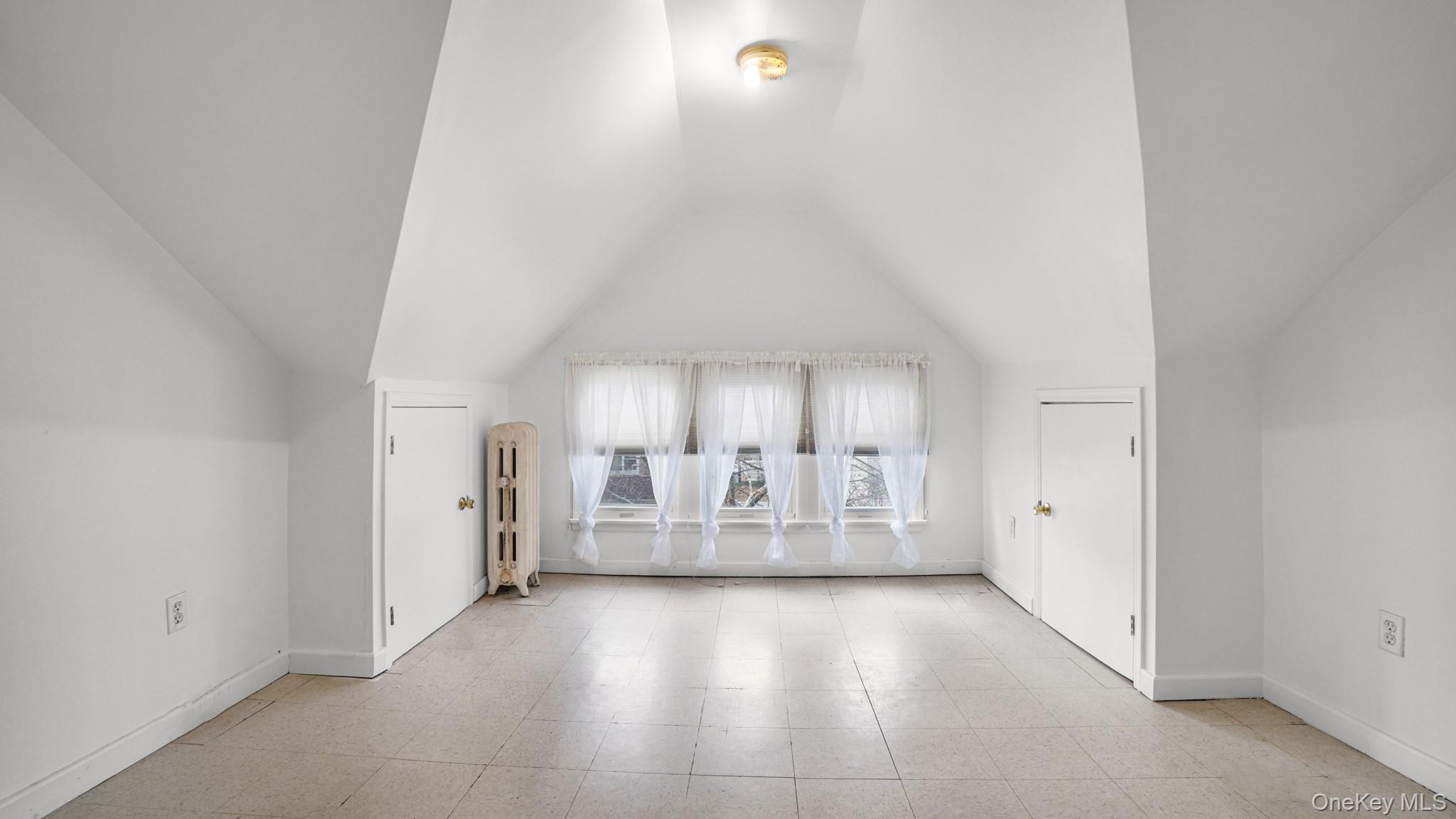 #15 photo, 10823 174th Street, Куинс ‖ Jamaica , NY 11433