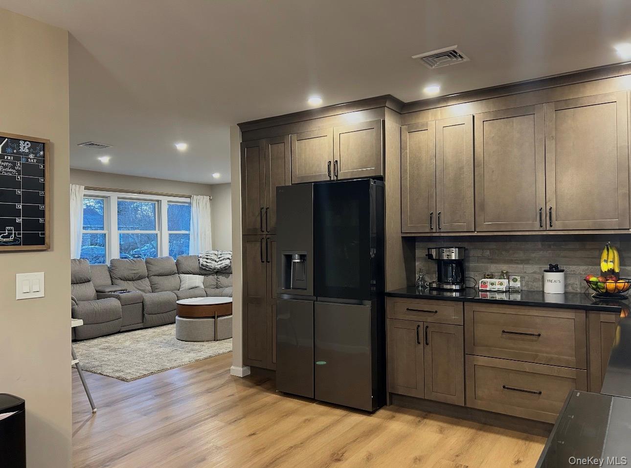 #8 photo, 33 Loughlin Drive, Shirley , NY 11967