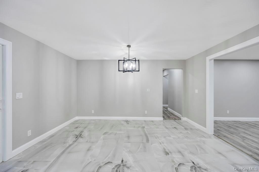 #10 photo, 27 Ash Street, سوفولك Central Islip , NY 11722