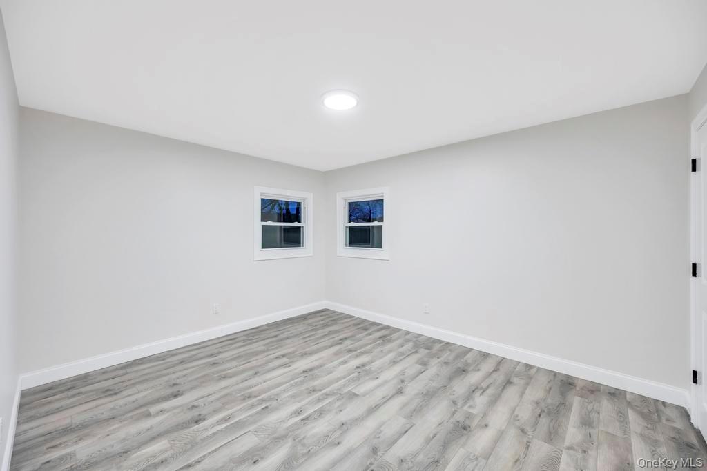 #16 photo, 27 Ash Street, سوفولك Central Islip , NY 11722