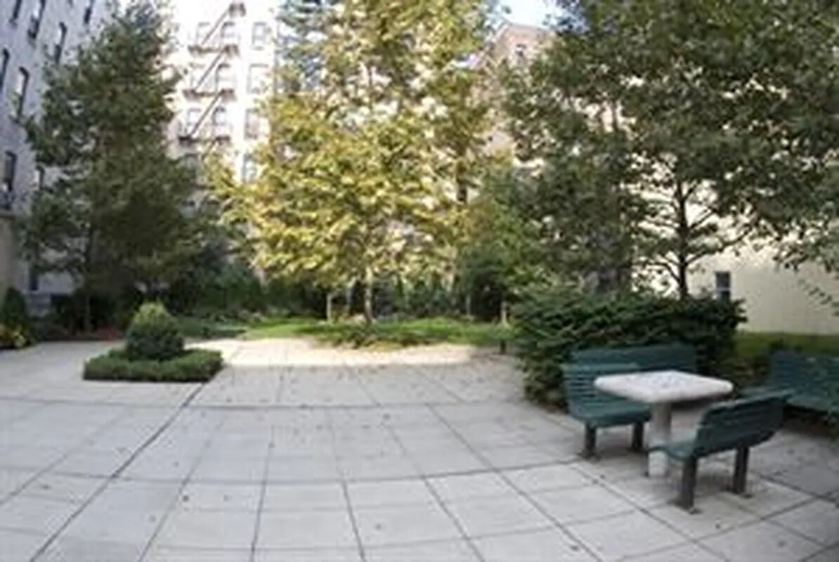 #21 photo, 231 W 148TH Street, Central Harlem , NY 10039