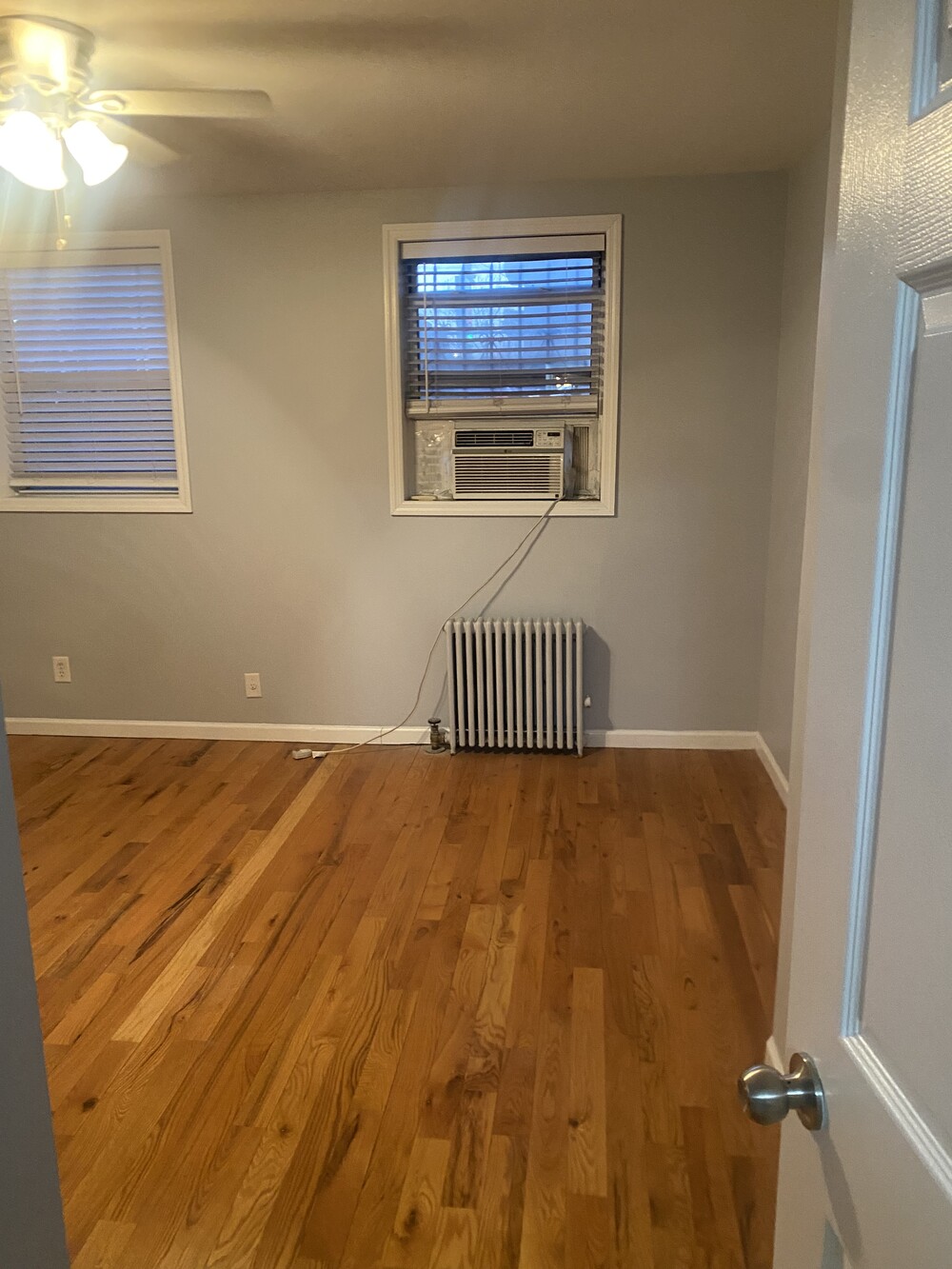 #2 photo, 454 LORIMER Street, Williamsburg , NY 11206