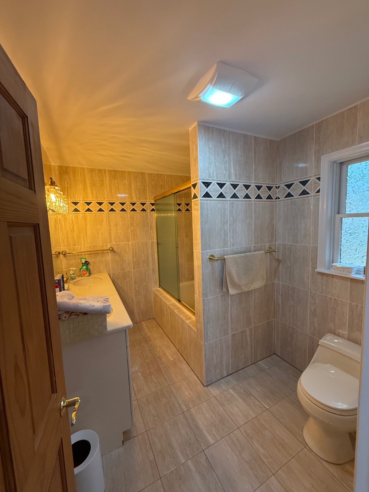 #13 photo, 23 Sunnyside Terrace, #2, Eastchester , NY 10709