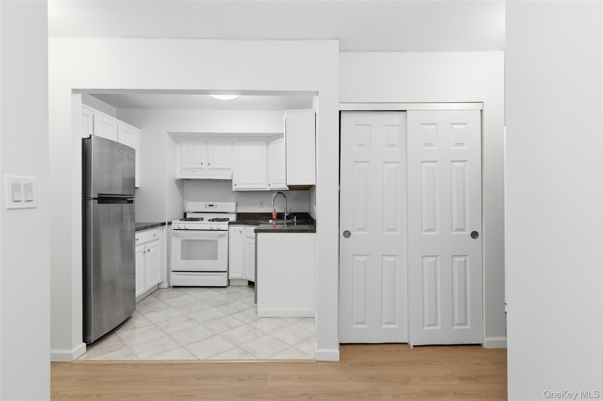 #13 photo, 55 Monroe Boulevard, Long Beach , NY 11561