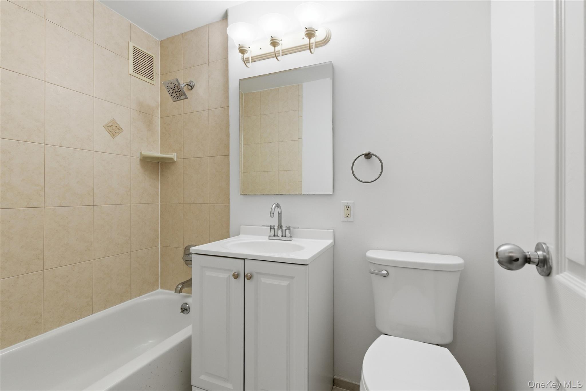 #6 photo, 55 Monroe Boulevard, Long Beach , NY 11561