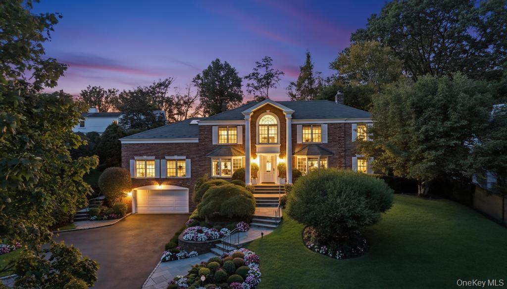 #1 photo, 22 Bayside Drive, Great Neck , NY 11023