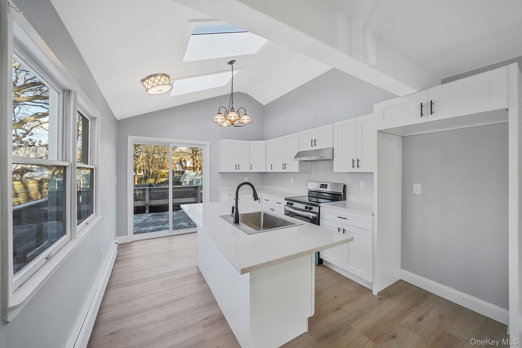 #9 photo, 139 Madison Street, Mastic , NY 11950