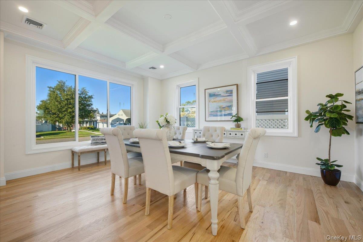 #12 photo, 27 Poppy Lane, 长岛 Levittown , NY 11756