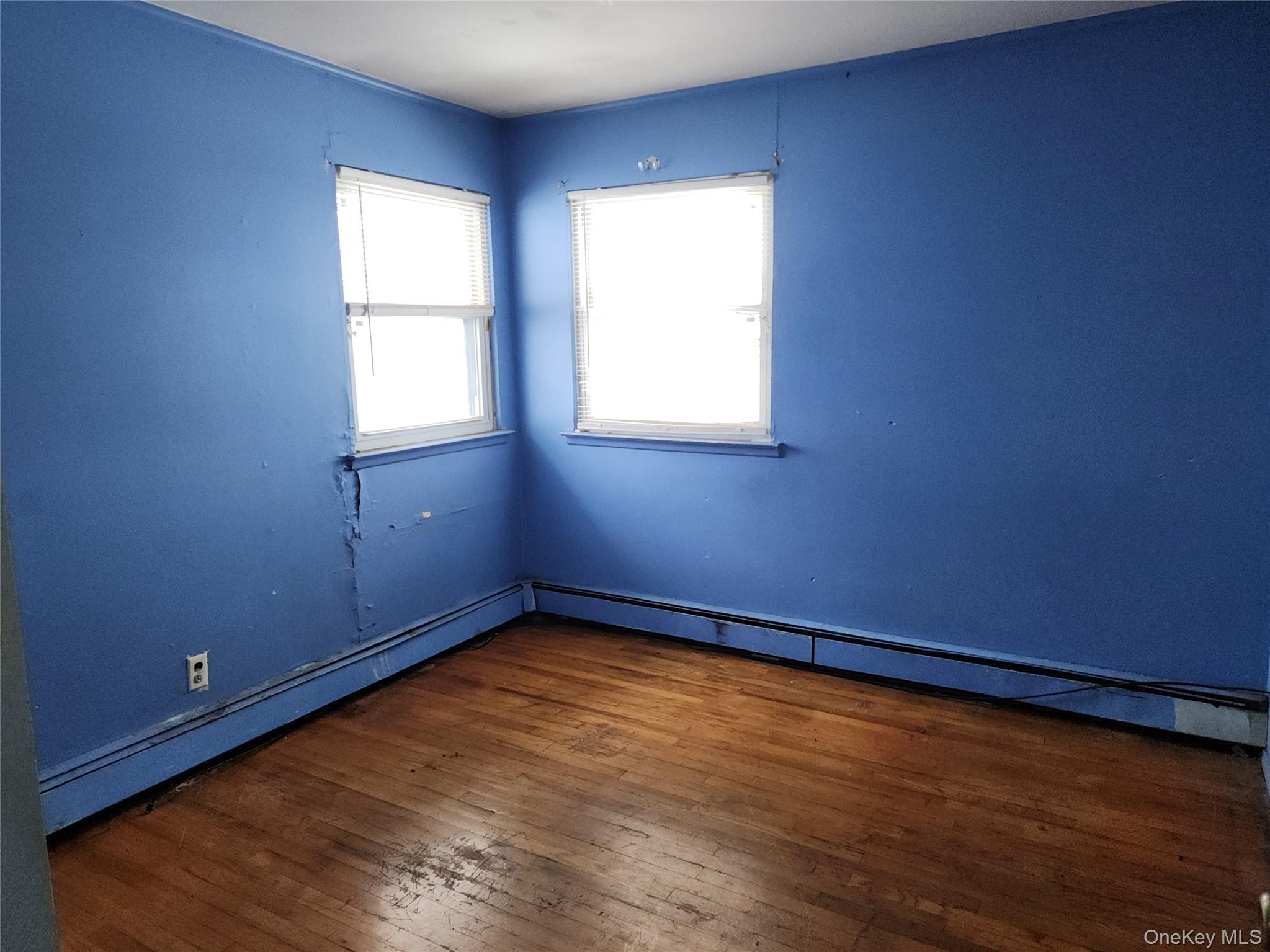 #13 photo, 840 Sharon Lane, Westbury , NY 11590