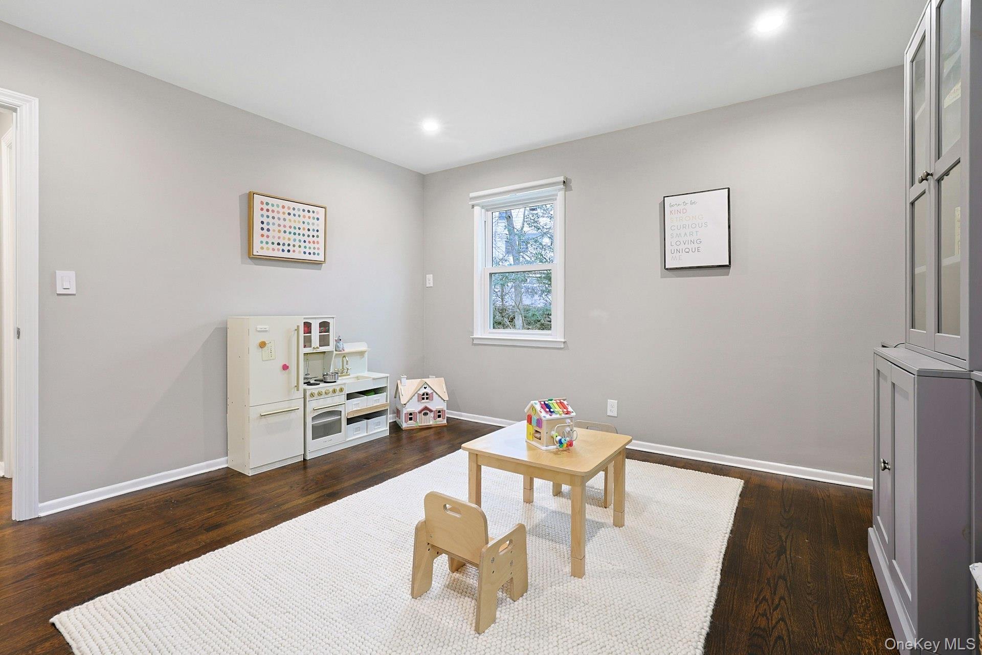 #16 photo, 2 Doris Drive, Scarsdale , NY 10583