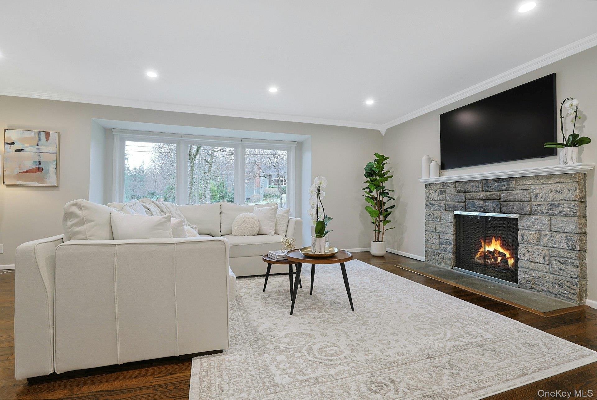 #3 photo, 2 Doris Drive, Scarsdale , NY 10583