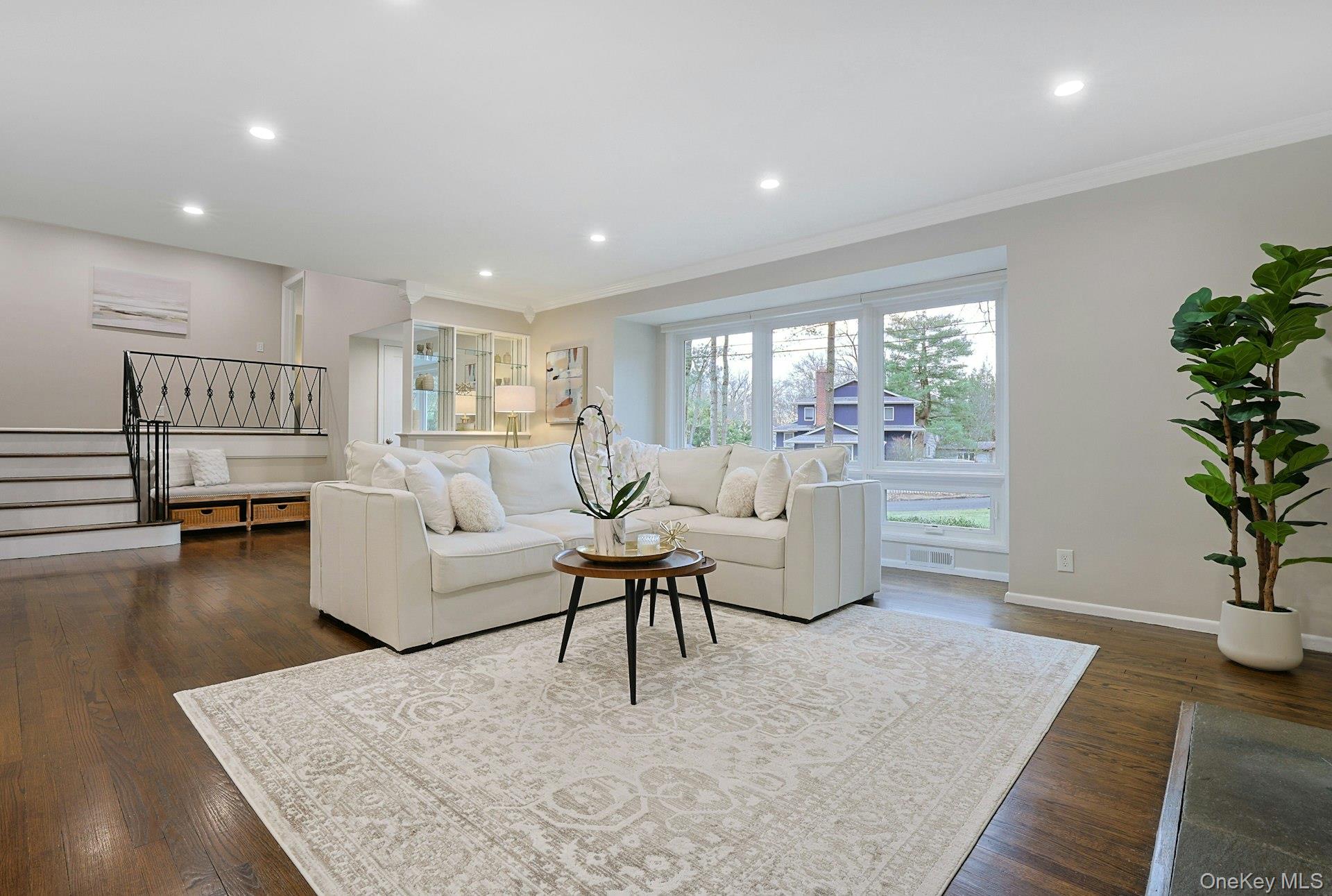 #6 photo, 2 Doris Drive, Scarsdale , NY 10583