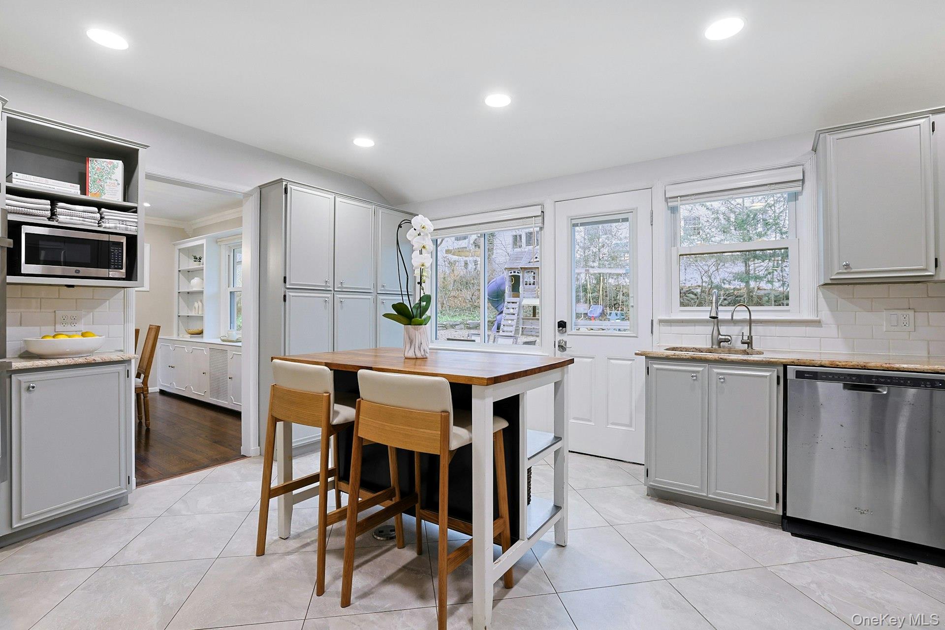 #9 photo, 2 Doris Drive, Scarsdale , NY 10583