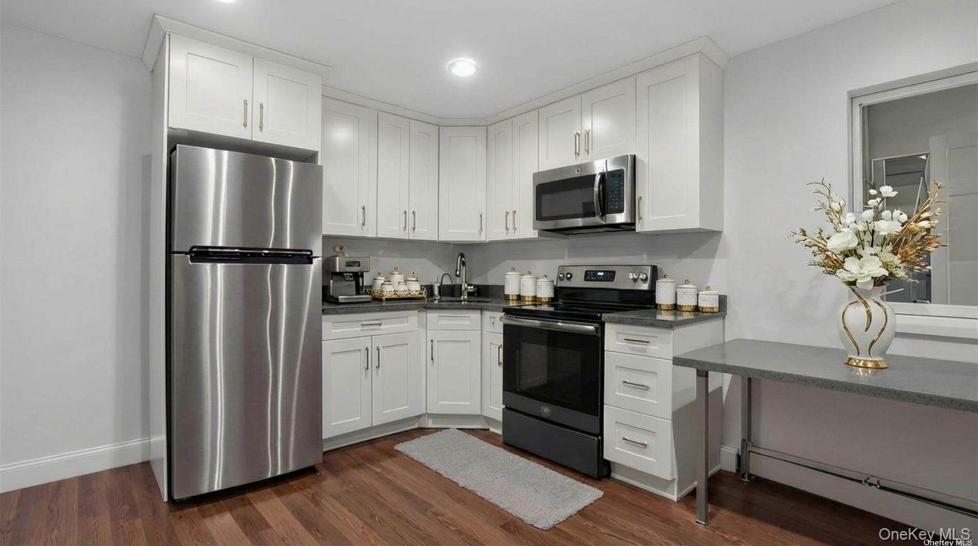 #4 photo, 1823 Anthony Avenue, Бронкс ‖ Bronx , NY 10457