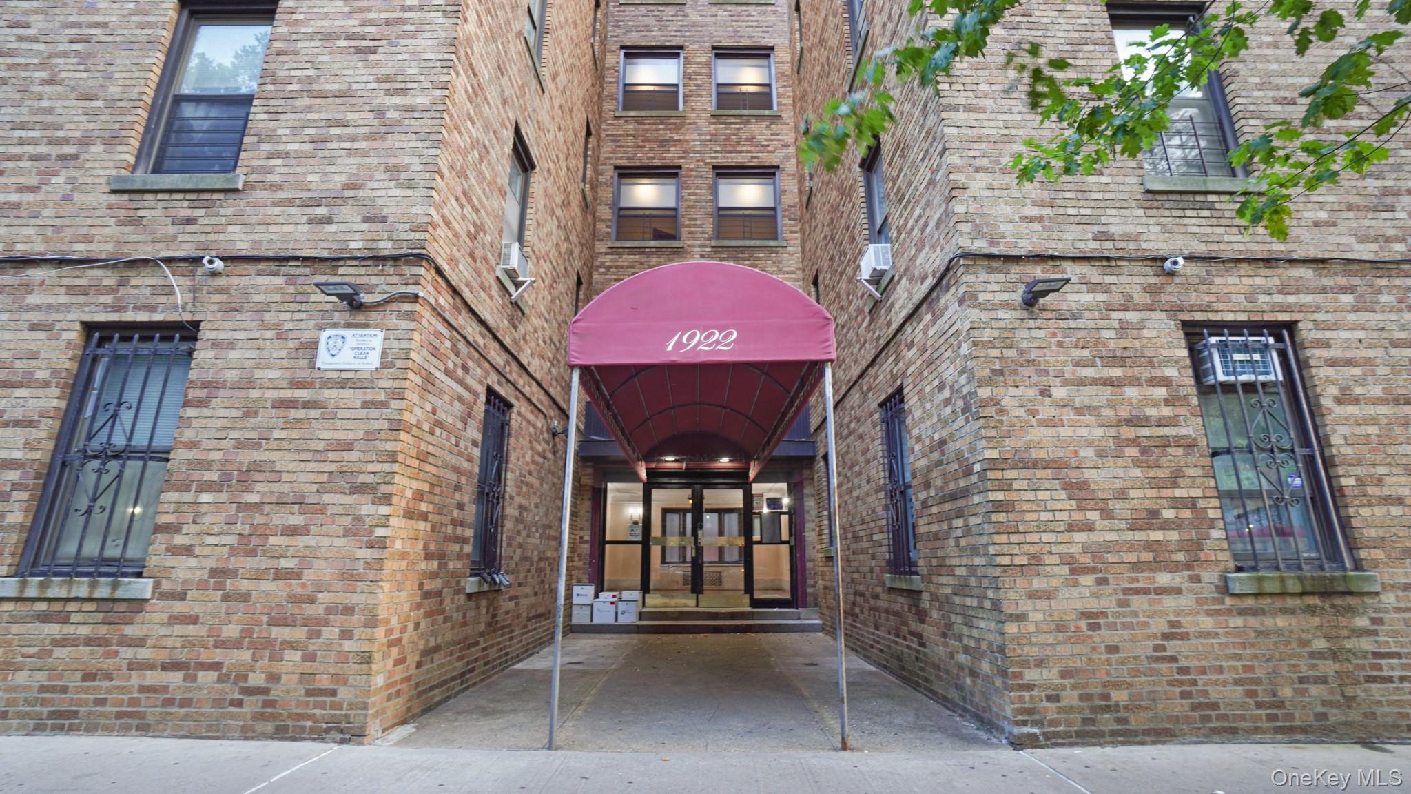 #8 photo, 1922 McGraw Avenue, Бронкс ‖ Bronx , NY 10462