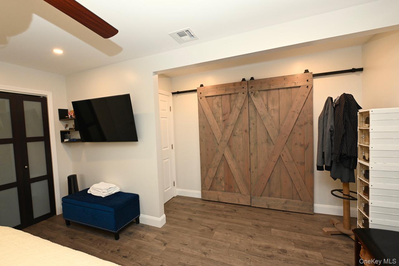 #10 photo, 7 McNulty Street, सफ़ोक काउंटी Dix Hills , NY 11746